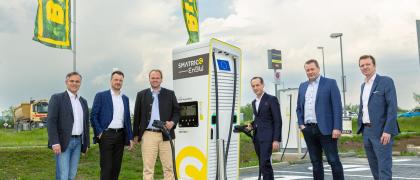 REWE Group Österreich setzt auf High Power Charging von SMATRICS