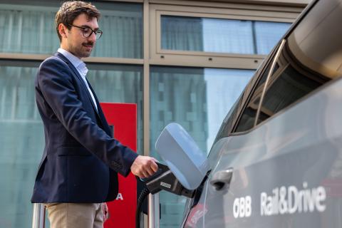 Laden an ÖBB Infrastruktur Wallbox für Flottenfahrzeuge