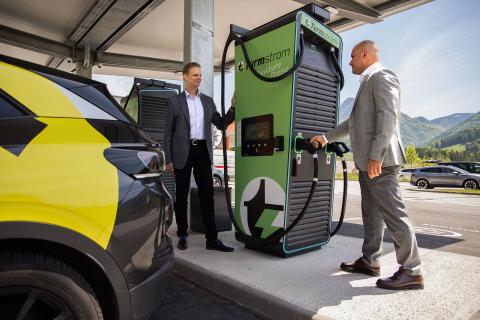 ORLEN Austria und SMATRICS ermöglichen E-Mobilität
