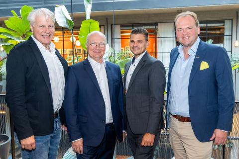 7. SMATRICS E-Mobility Talk (v.l.n.r.): Helmut-Klaus Schimany, Vorstandsvorsitzender Bundesverband eMobility Austria, Christian Peter, Director ElektroMobilitätsClub Österreich, Stefan Woschitz, Director Fuel Sales von ORLEN Austria und Hauke Hinrichs, CEO SMATRICS