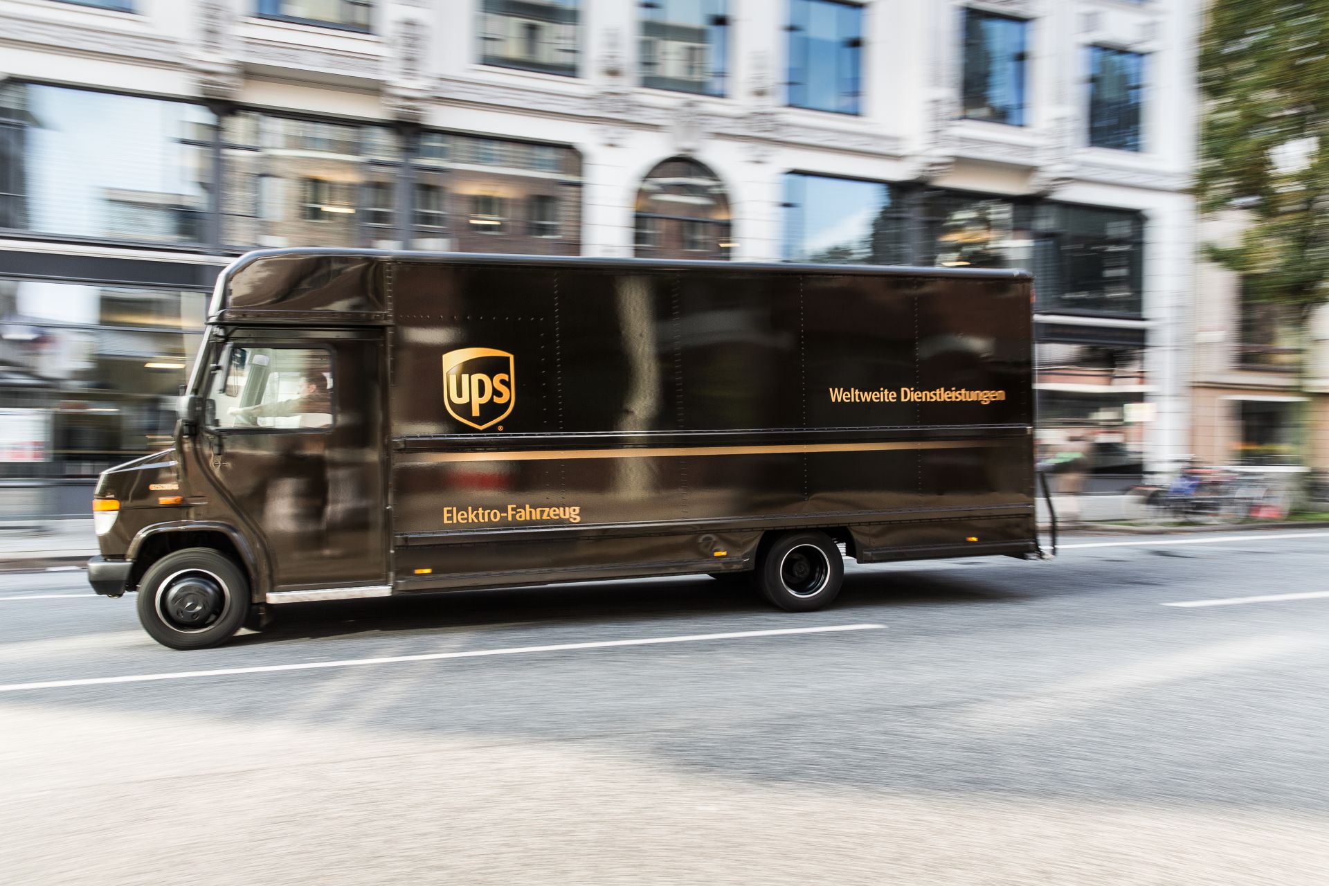UPS künftig mit E-Flotte unterwegs | SMATRICS